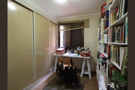 Apartamento à venda com 106m², 3 quartos e 1 vagaQuarto
