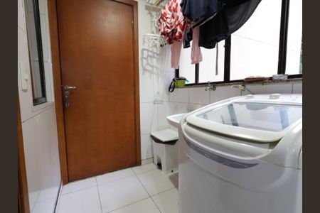 Apartamento à venda com 106m², 3 quartos e 1 vagaÁrea de Serviço