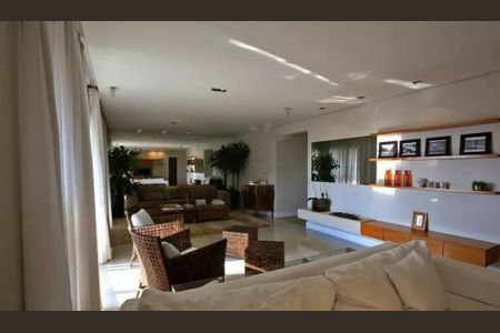 Apartamento à venda com 212m², 3 quartos e 4 vagas