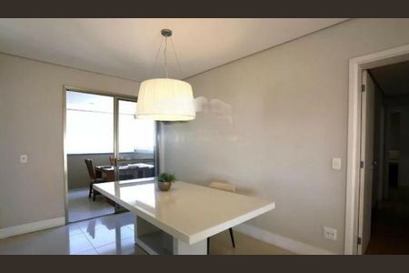 Apartamento à venda com 212m², 3 quartos e 4 vagas