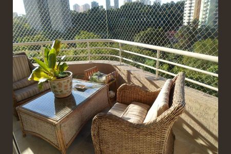 Apartamento à venda com 200m², 3 quartos e 4 vagas