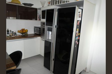 Apartamento à venda com 200m², 3 quartos e 4 vagas