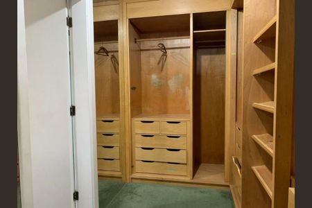 Apartamento à venda com 202m², 4 quartos e 5 vagas