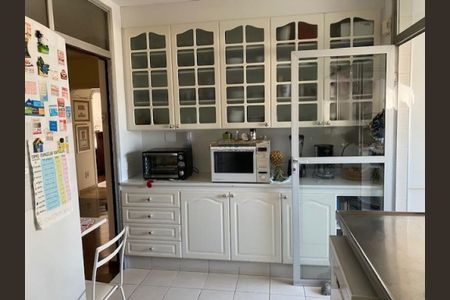 Apartamento à venda com 210m², 4 quartos e 3 vagas