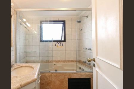 Apartamento à venda com 137m², 4 quartos e 3 vagas