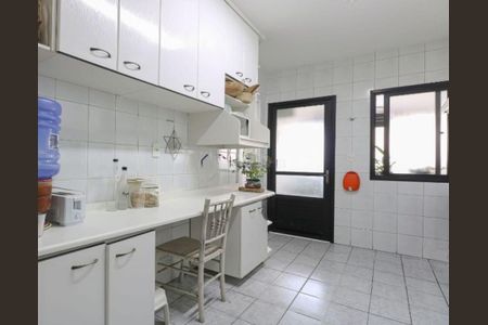 Apartamento à venda com 137m², 4 quartos e 3 vagas