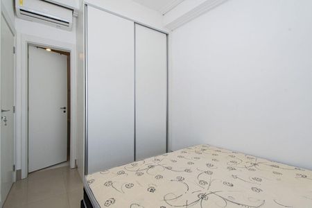Apartamento à venda com 77m², 2 quartos e 1 vaga