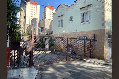 Casa à venda com 105m², 3 quartos e 1 vagaFachada