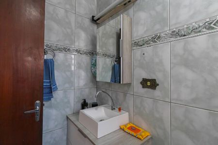 Casa à venda com 165m², 2 quartos e 5 vagas Casa à venda com 165m², 2 quartos e 5 vagasBanheiro
