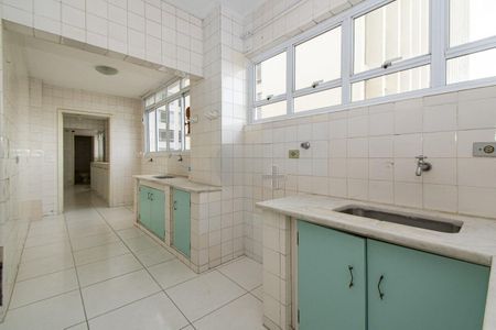 Apartamento à venda com 221m², 3 quartos e 1 vaga