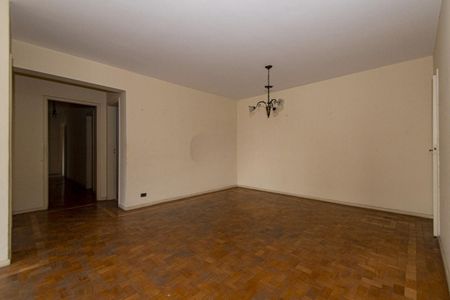 Apartamento à venda com 221m², 3 quartos e 1 vaga