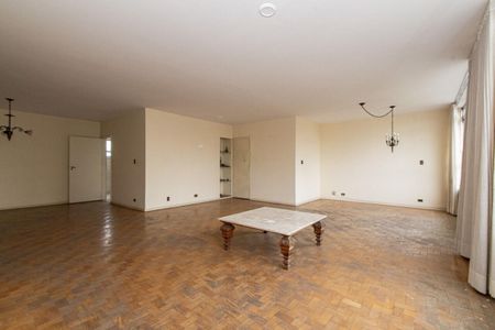 Apartamento à venda com 221m², 3 quartos e 1 vaga