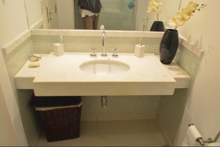 Apartamento para alugar com 108m², 3 quartos e 2 vagas Apartamento para alugar com 108m², 3 quartos e 2 vagasBanheiro