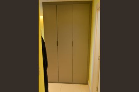 Apartamento para alugar com 108m², 3 quartos e 2 vagas Apartamento para alugar com 108m², 3 quartos e 2 vagasSuíte