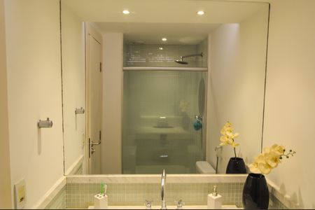 Apartamento para alugar com 108m², 3 quartos e 2 vagas Apartamento para alugar com 108m², 3 quartos e 2 vagasBanheiro