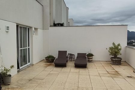 Apartamento para alugar com 108m², 3 quartos e 2 vagas Apartamento para alugar com 108m², 3 quartos e 2 vagasTerraço