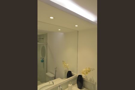 Apartamento para alugar com 108m², 3 quartos e 2 vagas Apartamento para alugar com 108m², 3 quartos e 2 vagasBanheiro