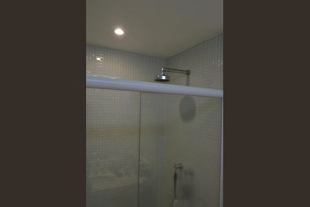 Apartamento para alugar com 108m², 3 quartos e 2 vagas Apartamento para alugar com 108m², 3 quartos e 2 vagasBanheiro da Suíte