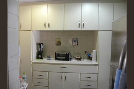 Casa à venda com 105m², 3 quartos e 2 vagas