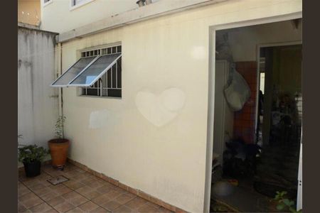 Casa à venda com 105m², 3 quartos e 2 vagas