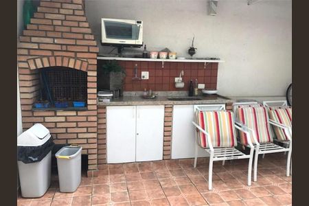Casa à venda com 105m², 3 quartos e 2 vagas
