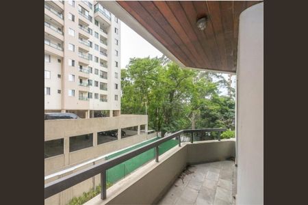 Apartamento à venda com 140m², 4 quartos e 3 vagas