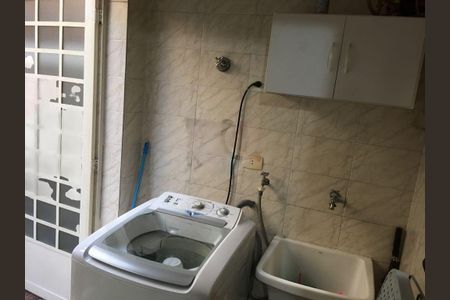 Casa à venda com 130m², 3 quartos e 2 vagas