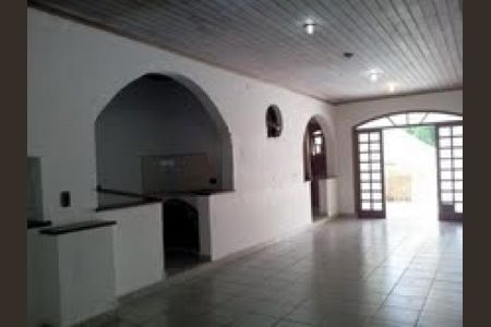 Casa à venda com 180m², 3 quartos e 1 vaga