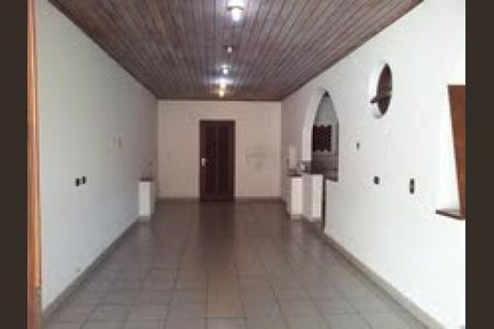 Casa à venda com 180m², 3 quartos e 1 vaga