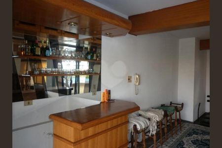 Apartamento à venda com 270m², 4 quartos e 4 vagas