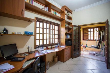 Casa à venda com 400m², 4 quartos e 7 vagas