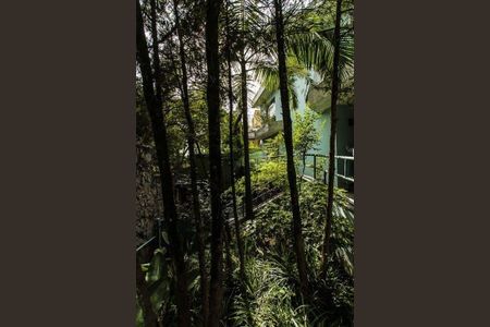 Casa à venda com 747m², 4 quartos e 6 vagas