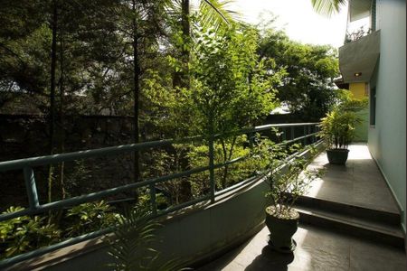 Casa à venda com 747m², 4 quartos e 6 vagas