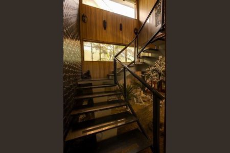 Casa à venda com 747m², 4 quartos e 6 vagas