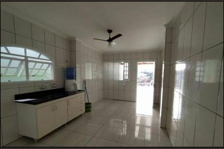 Casa à venda com 100m², 3 quartos e 2 vagas