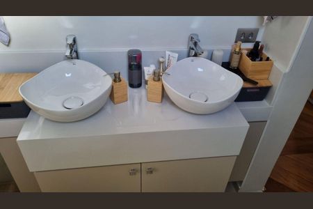 Apartamento à venda com 216m², 4 quartos e 4 vagas