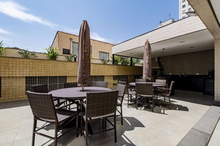 Apartamento à venda com 216m², 4 quartos e 4 vagas