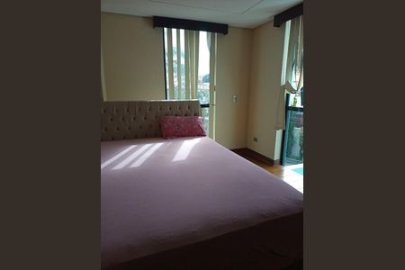 Casa à venda com 342m², 3 quartos e 4 vagas