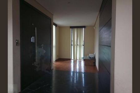 Casa à venda com 342m², 3 quartos e 4 vagas