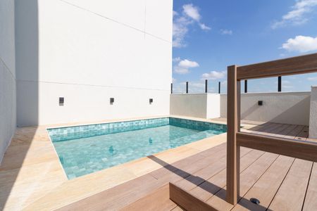 Apartamento à venda com 39m², 1 quarto e sem vaga Apartamento à venda com 39m², 1 quarto e sem vagaÁrea comum - Piscina