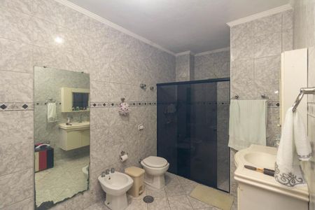 Apartamento à venda com 107m², 2 quartos e sem vaga Apartamento à venda com 107m², 2 quartos e sem vagaBanheiro