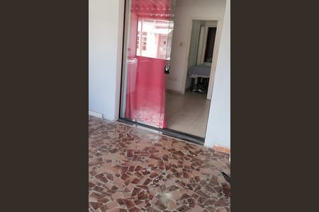 Casa à venda com 250m², 2 quartos e 1 vaga