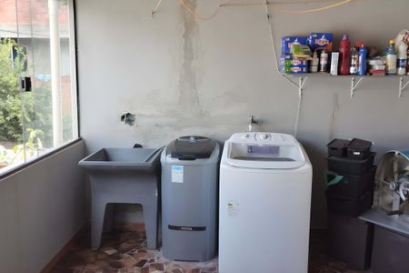 Casa à venda com 250m², 2 quartos e 1 vaga