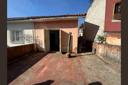 Casa à venda com 108m², 2 quartos e 2 vagas