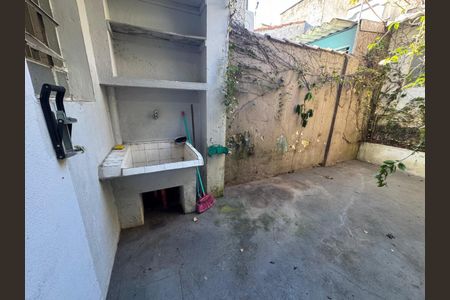 Casa à venda com 108m², 2 quartos e 2 vagas