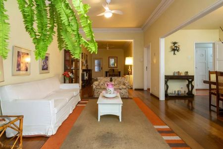 Apartamento à venda com 157m², 3 quartos e 1 vaga