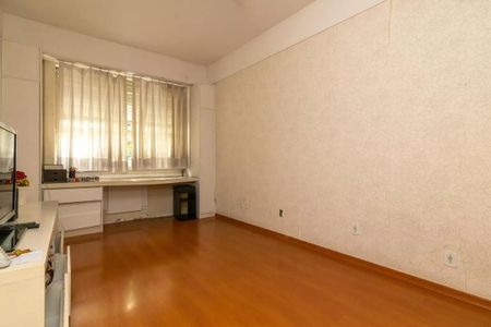 Apartamento à venda com 157m², 3 quartos e 1 vaga
