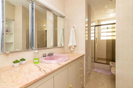 Apartamento à venda com 157m², 3 quartos e 1 vaga