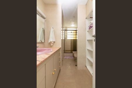 Apartamento à venda com 157m², 3 quartos e 1 vaga