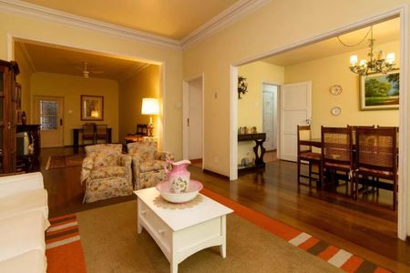 Apartamento à venda com 157m², 3 quartos e 1 vaga